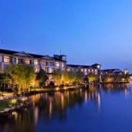 Crowne Plaza Hangzhou Xanadu Resort Bagian luar foto