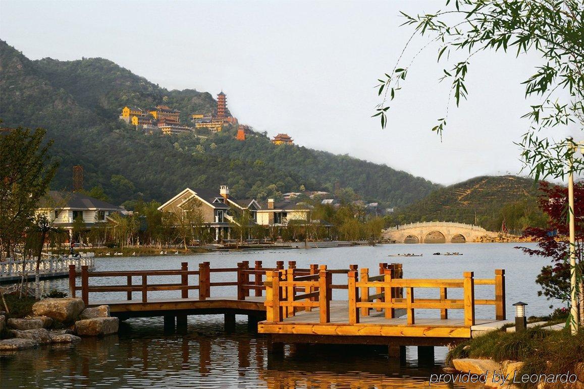 Crowne Plaza Hangzhou Xanadu Resort Bagian luar foto