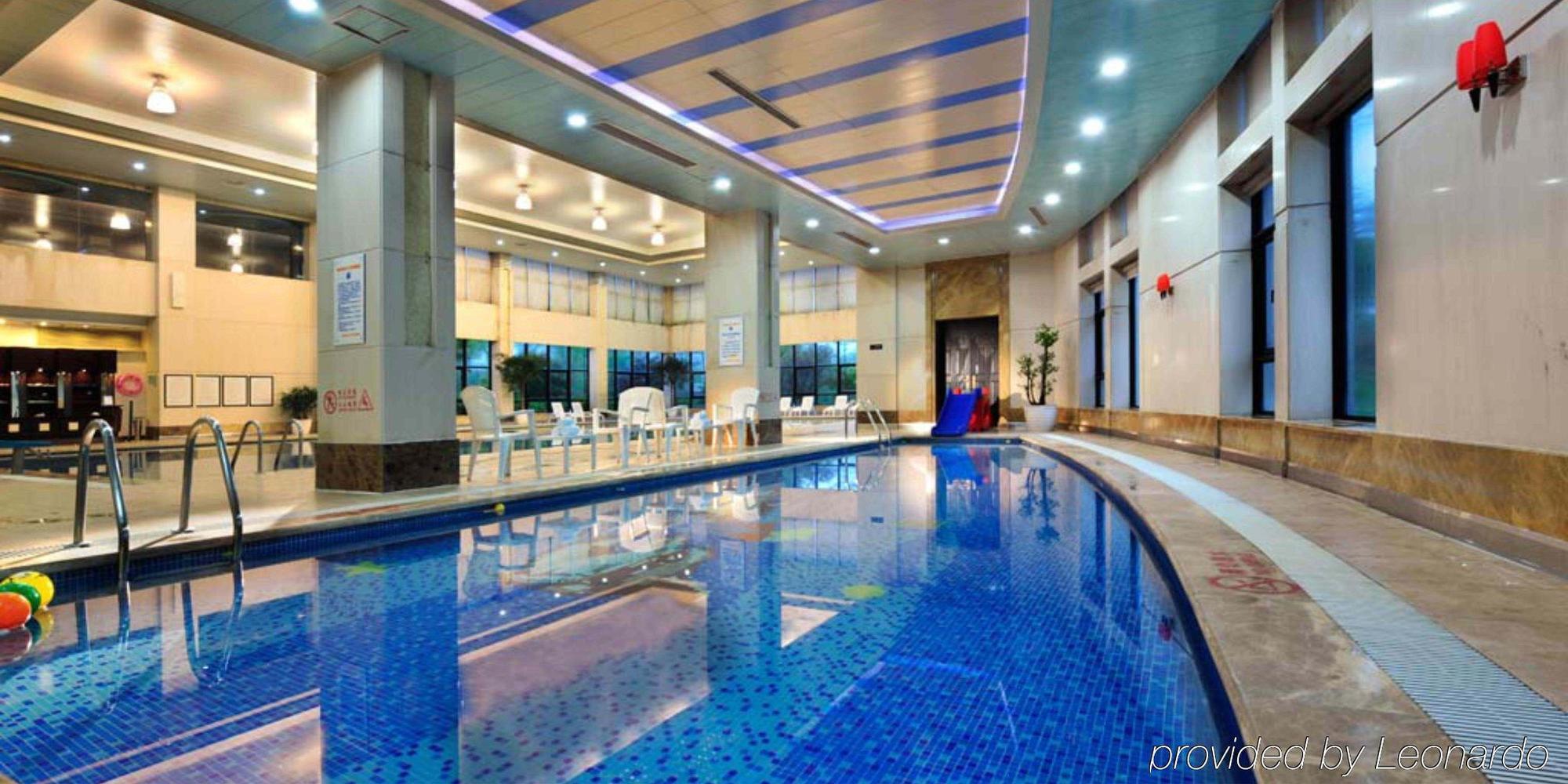 Crowne Plaza Hangzhou Xanadu Resort Bagian luar foto