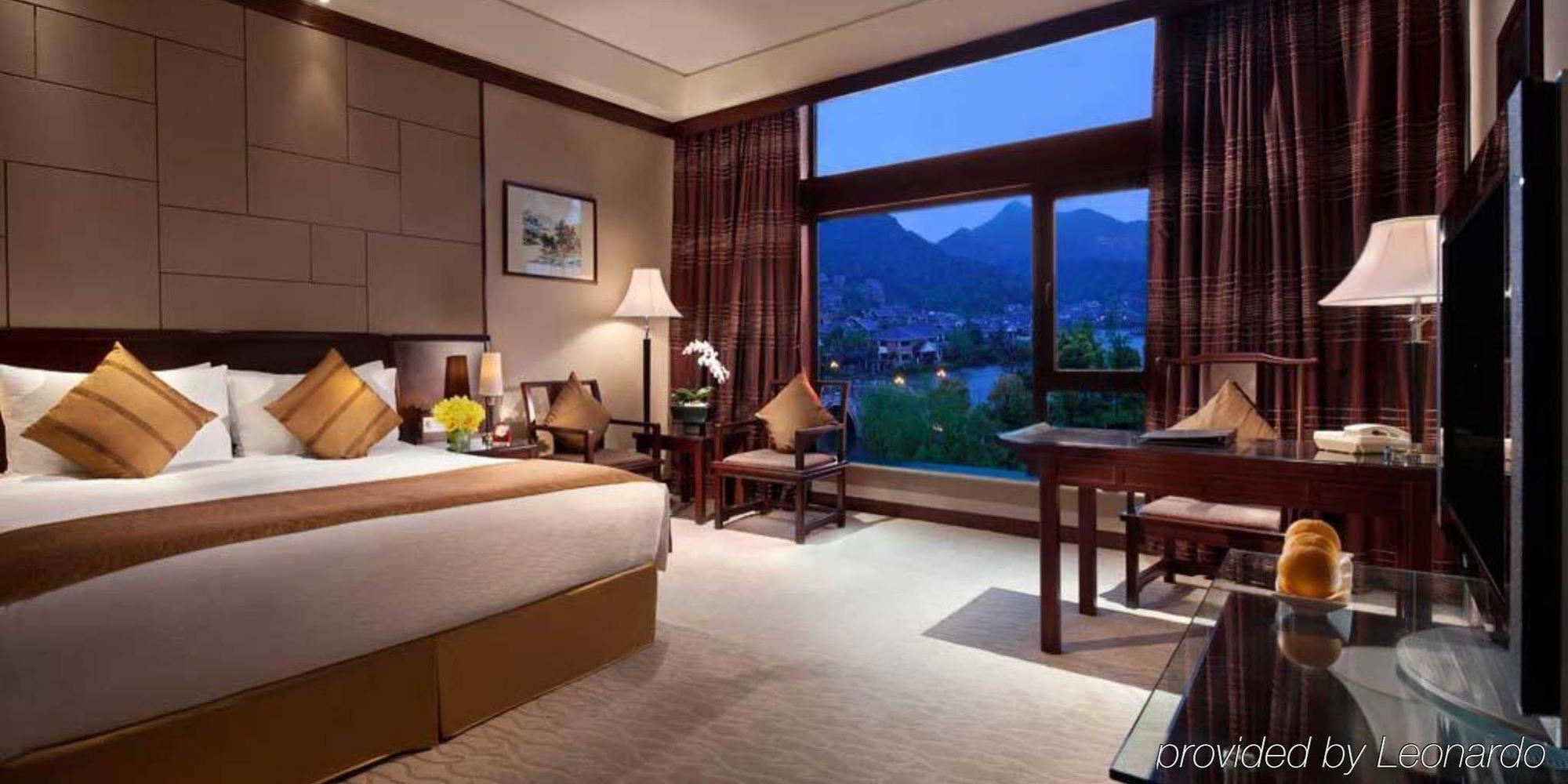Crowne Plaza Hangzhou Xanadu Resort Bagian luar foto